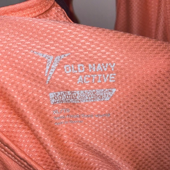 Old navy dry fit tank - Picture 3 of 3